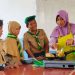 Siswa SD Muhammadiyah 2 Palang Belajar Membuat Kebab