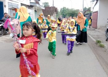 Semarak Muktamar 48, Muhammadiyah dan ‘Aisyiyah Jatirogo Gelar Jalan Sehat