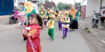 Semarak Muktamar 48, Muhammadiyah dan ‘Aisyiyah Jatirogo Gelar Jalan Sehat