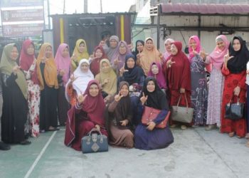 Lazismu Medan Lakukan Pentasyarufan Pembardayaan UMKM Minuman Kekinian di PRM Puri