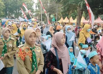 Jelang Muktamar 48, Muhammadiyah & ‘Aisyiyah Tuban Kota Gelar Pawai Ta’aruf dan Bazar