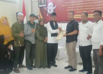 Buya Rafdinal Sampaikan Syarat Dukungan dan Pendaftaran Calon Anggota DPD RI ke KPU Sumut