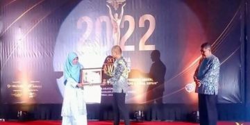 SD Muhammadiyah Kemantran Raih Penghargaan The Best Islamic School dari 7Sky Media