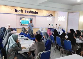 SMK Muhlibat Adakan Workshop Service Excellent Perbankan Syariah