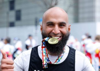 Perangi Islamofobia, Pelari Muslim ini Ikut “Boston Marathon” Sambil Berpuasa