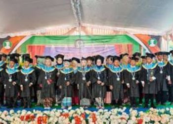 Perguruan Muhammadiyah Brengkok Gelar Wisuda Bersama