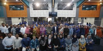 Bersilaturahim dengan Ratusan Mahasiswa Berprestasi, Rektor UMSU Menangis Haru Karena Bangga