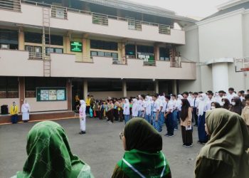 Perguruan Cabang Muhammadiyah Tomang Sambut Siswa Baru dengan Apel Pagi