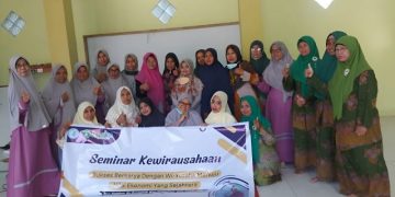 Peserta Seminar Wirausaha Aisyiyah, NA, Muslimat dan Fatayat Bikin Haru