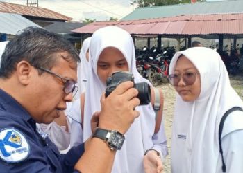 Dosen FISIP UMSU Berikan Pelatihan Fotografi di MAN II Tanjung Pura
