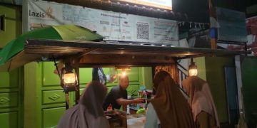 Pejuang Tesis, Bachtiar Abror Mahasiswa Pascasarjana UMSU Asal Pematang Siantar Buka “Angkringanmu”