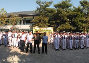 Bina Disiplin Taruna-Taruni, SMK Pelayaran Muhammadiyah Tuban Gelar Upacara Senin khusus