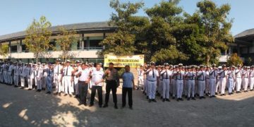 Bina Disiplin Taruna-Taruni, SMK Pelayaran Muhammadiyah Tuban Gelar Upacara Senin khusus