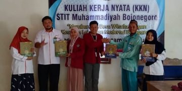 KL Lazis RS Aisyiyah Bojonegoro Bagikan 20 Mushaf Al Qur’an