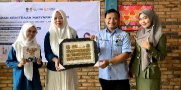 Pengabdian Dosen FISIP UMSU di TK Swasta Islam Nirmala Medan, Tingkatkan Karakter Islami Anak Melalui Buku Digital Pintar