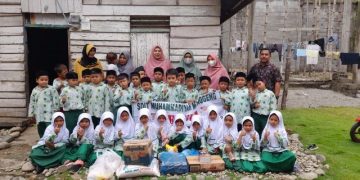 SDIT Muhammadiyah Manggeng Peduli Kunjungi Rumah Yatim