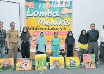 Siswi SD Muhammadiyah 2 Plus Palang Raih Juara 3 Lomba Lukis