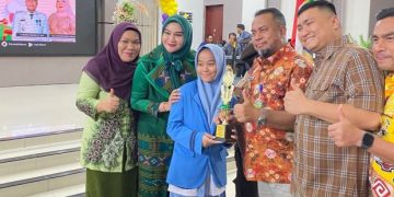 Siswi SMP MUHADAPAT Juara Vocal Solo pada Perayaan Hari Anak Nasional Labura