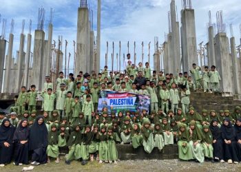 Jumat Berkah SDIT Muhammadiyah Manggeng Galang Donasi Kemanusian untuk Palestina