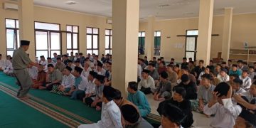 Ustadz Sajidan Ali Ahmad Bangkitkan Semangat Belajar Santri PPM MBS Bumiayu