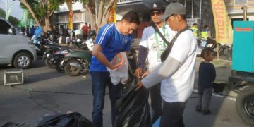 Gerakan Amal Sedekah Sampah dan Bawah Skor Berkolaborasi Atasi Sampah di Stadion