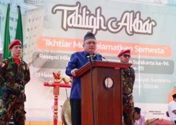 Ribuan Warga Muhammadiyah Hadiri Tabligh Akbar Milad Muhammadiyah ke-111 dan Resepsi Milad PKU Muhammadiyah Solo ke-96