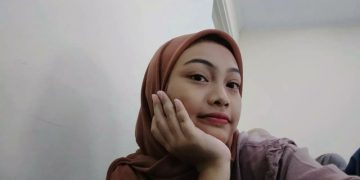 Puisi~puisi Sekar Riasti