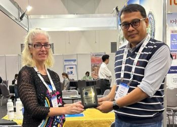 Direktur Eksekutif APAIE Kunjungi Stand UMSU