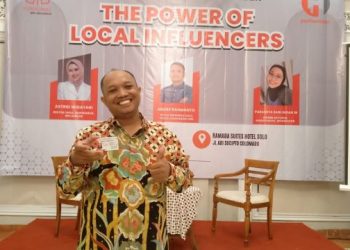 Dwi Jatmiko Terima Kartu Tanda Anggota Perhumas Kota Solo