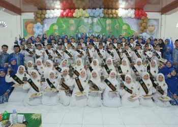 MI Muhammadiyah Blangpidie Gelar Tasyakuran Tahfidz dan Wisuda