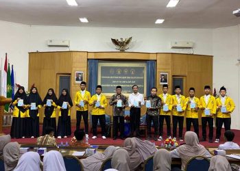 Launching Buku Antologi Santri At-Tin UMP: Menebar Inspirasi Melalui “Pendidikan, Persahabatan dan Perjuangan”