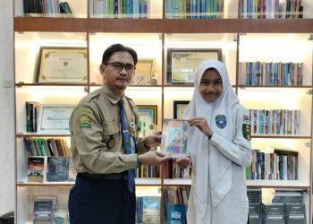 Hebat! Siswa SMP Muhammadiyah PK Solo Berhasil Terbitkan Buku Kesembilan