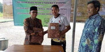 Surakarta Football Academy dan SMP Muhammadiyah 10 Surakarta Jalin Kerjasama untuk Lahirkan Atlit Sepakbola yang Berprestasi dan Berakhlak