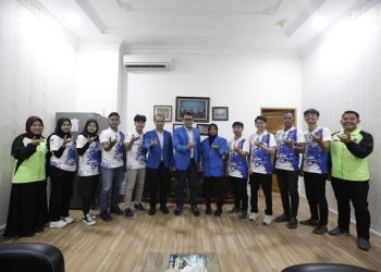 UMSU Lepas Mahasiswa Atlet Karate ke Milo Open Karate Championship 2024 di Malaysia
