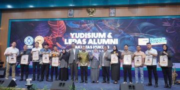 Berlangsung Khidmat dan Meriah, Yudisium FH UMSU Dihadiri Alumni yang Lolos Jadi Anggota Legislatif