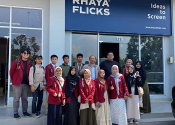 Mahasiswa Prodi KPI UM Bandung Lakukan Kunjungan Media ke Rhaya Flicks