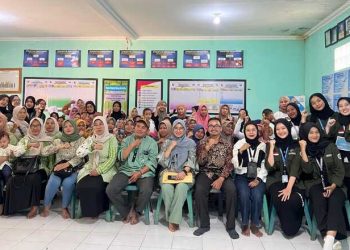 Mahasiswa Prodi Farmasi UM Bandung Tingkatkan Kesehatan dan Pendidikan Masyarakat Lewat Kegiatan Bakti Desa