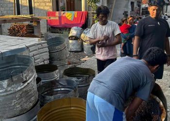 KKN Tapak Pengabdi Khatulistiwa UMY Bantu Warga Wakatobi Atasi Persoalan Sampah