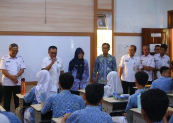 Sekda Kota Surakarta Apresiasi Uji Coba Program Makan Bergizi Gratis di SMP Muhammadiyah Program Khusus Kottabarat Surakarta