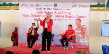 SMP Muhammadiyah PK Solo Gelar Edukasi Literasi Finansial untuk Siswa