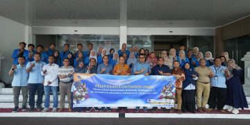 UMSU Lepas 12 Tim PIMNAS Surabaya dan KMI Expo Kendari 2024