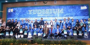 FISIP UMSU Gelar “Yudisium Para Juara”, Rektor Berikan Beasiswa S2
