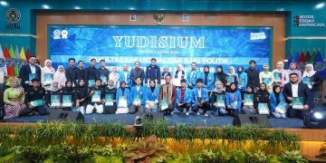FISIP UMSU Berikan Apresiasi kepada 29 Mahasiswa Berprestasi Tahun 2024