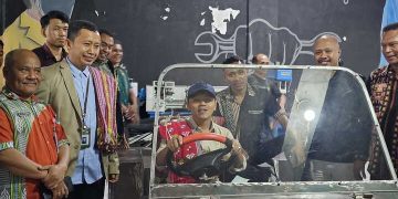 Wamendikdasmen Fajar Kunjungi SMA PGRI Plus Mnenalete, Pembuat Mobil Listrik di Timor Tengah Selatan