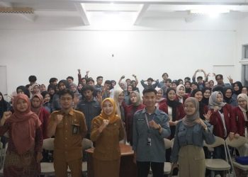 Mahasiswa Prodi Administrasi Publik UM Bandung Perluas Wawasan Motivasi Kerja lewat Guest Lecture Inspiratif