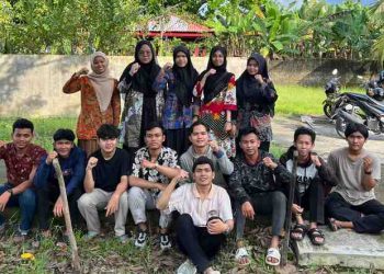 PK IMM FEBI dan FDK UIN SU Adakan Kolaborasi Menanam Pohon