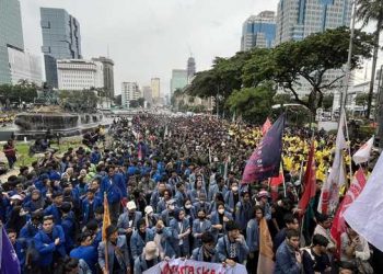 Gelar Demo #IndonesiaGelap, Ini 13 Poin Tuntutan Mahasiswa