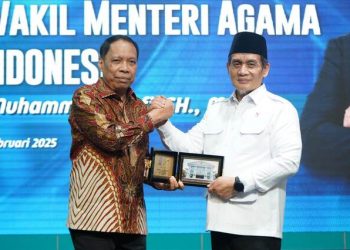 Kuliah Umum di UMSU, Wamenag: Pertahanan yang Baik adalah Ketika Rakyat Sejahtera