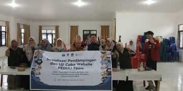 Team Innovilage Mahasiswa IKO FISIP UMSU Uji Coba Website PEDULI untuk Tunanetra di Pertuni Sumut