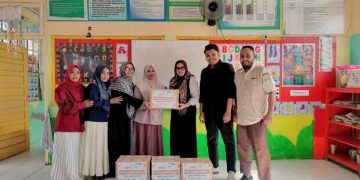 Lazismu dan PDA Pidie Salurkan Sedekah PanganMU untuk Guru TK Bustanul Athfal Sigli